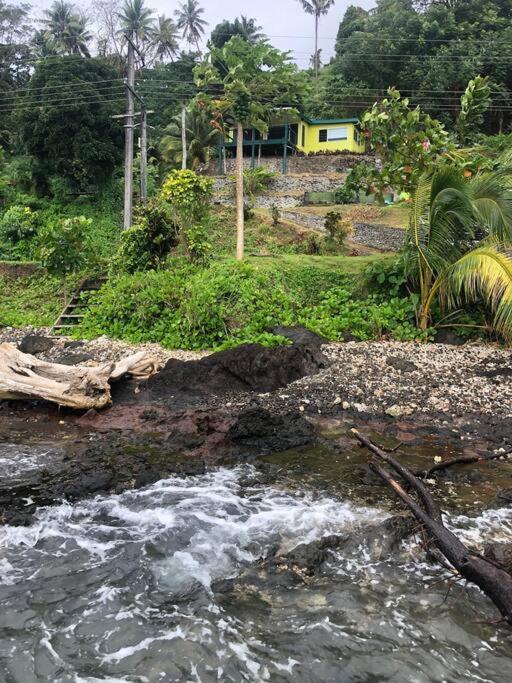 Limericks By The Sea Savusavu Exterior photo